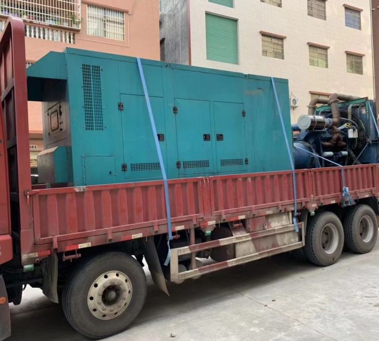 中站如何在不同负载率下确保 400KW 柴油发电机组的正常运行？