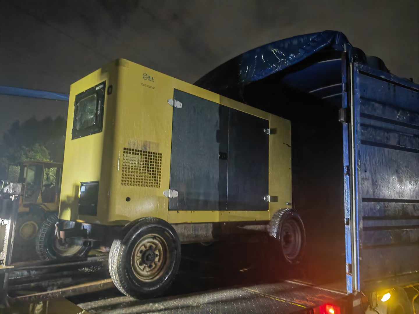 中站发电机出租空气中敷设电缆的载流量和环境湿度有关系吗？